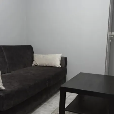 Nefeli Maisonette *